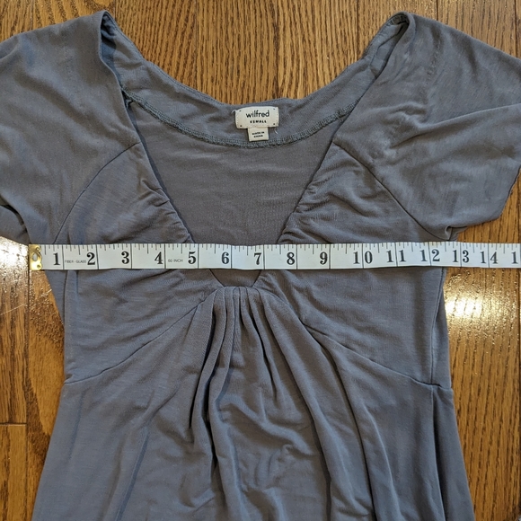 WILFRED Aritzia Tunic Dress Grey Draped V Neck Short sleeve Bubble Hem Mini Sz S - Picture 4 of 7